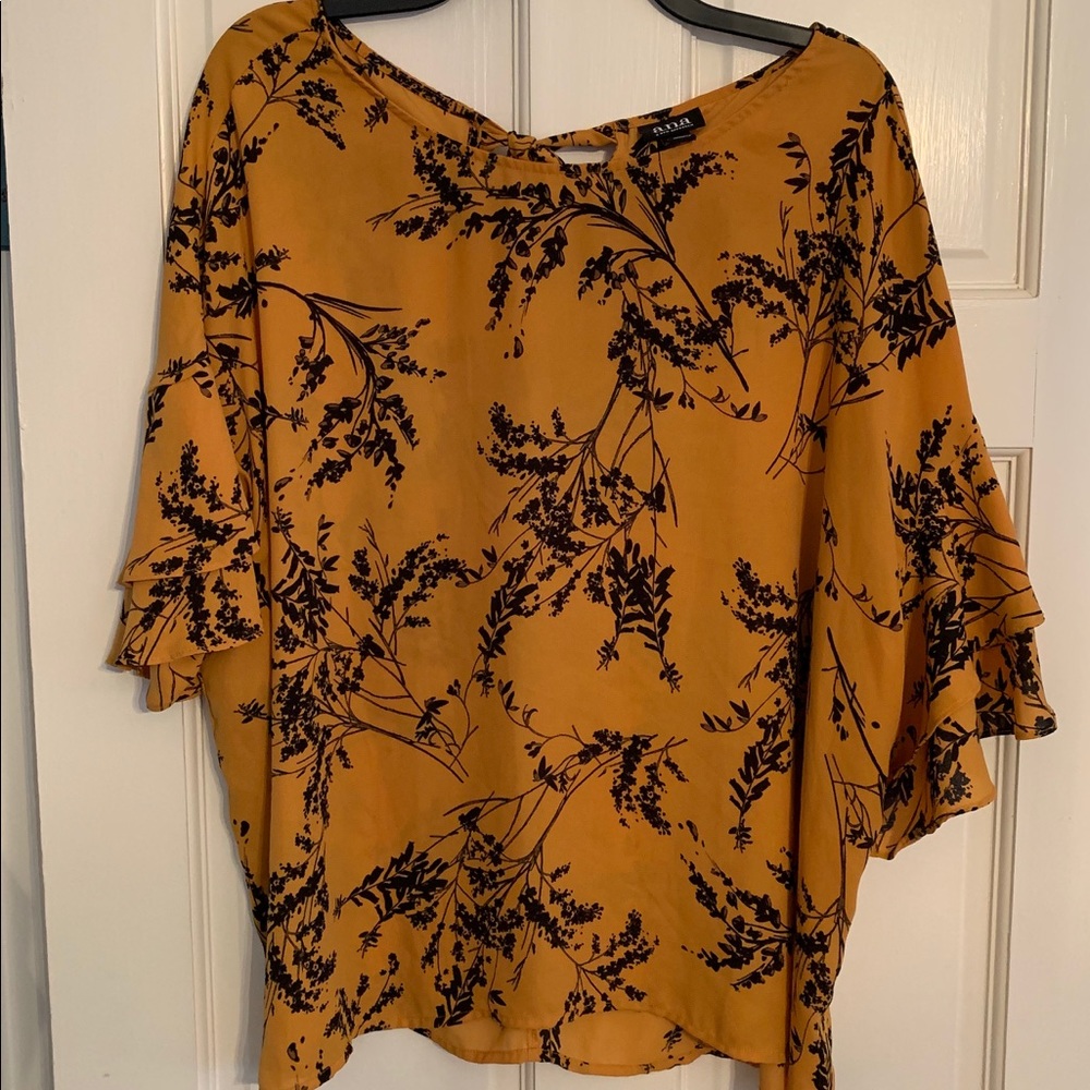 A.N.A FLORAL BLOUSE